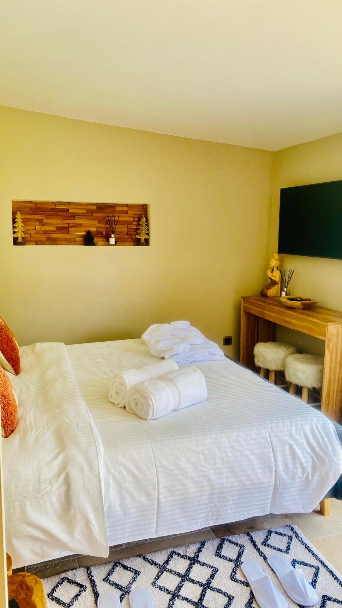 Le Cocoon Lodge Du Gapeau & Massage Solliès-Pont Quarto foto
